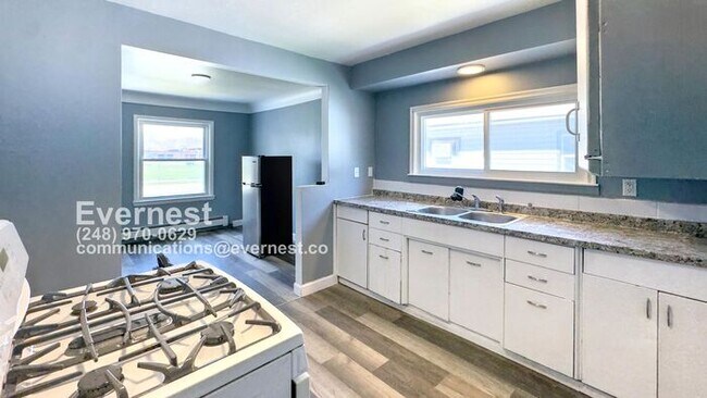 Foto del edificio - 2-Bedroom, 1-Bath Home in a Convenient Loc...