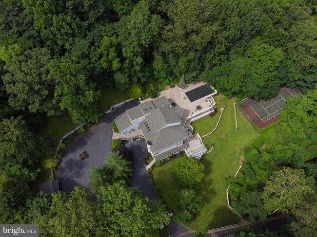 Building Photo - 927 Mill Creek Rd