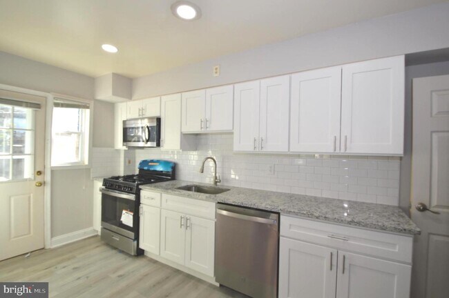 Building Photo - 961 St Agnes Ln