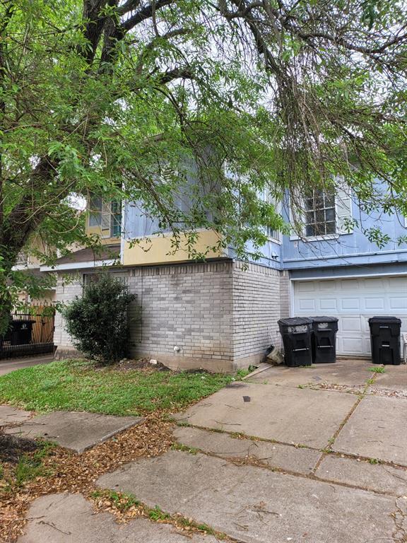 Foto del edificio - 6310 Southwood Ct N
