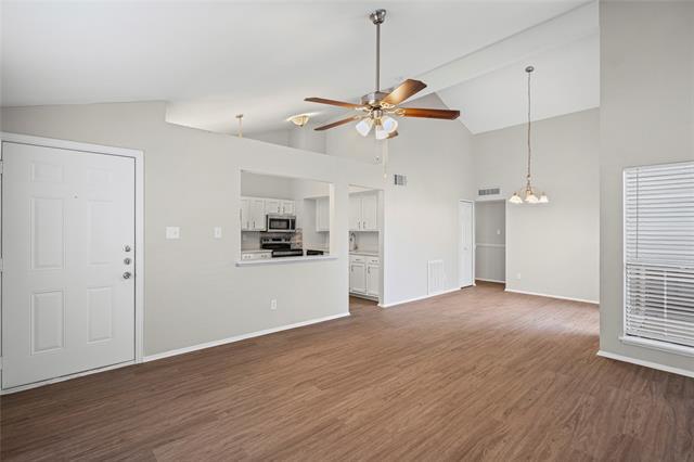 Foto del edificio - 9511 Culberson St