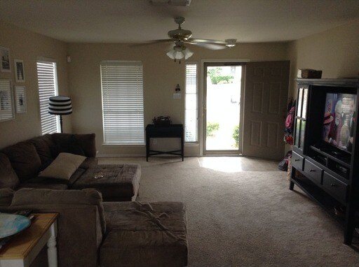 Building Photo - 9106 Granite Woods