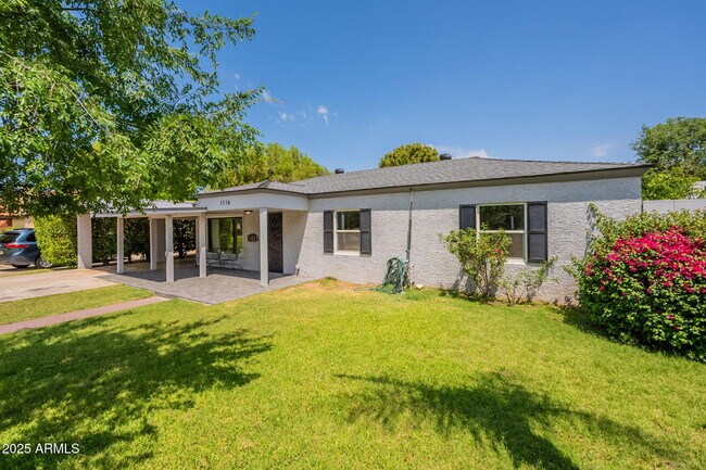 Building Photo - 1116 E Fern Dr N