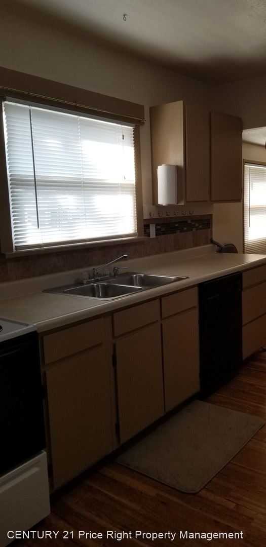 Foto del edificio - 2 br, 1 bath House - 1817 15th Ave