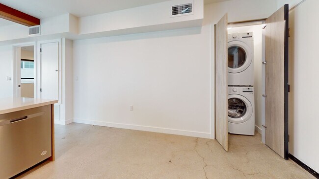 Foto del interior - 4505 S Slauson Ave