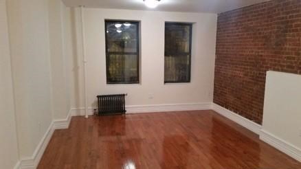 Primary Photo - 320 W 88th St