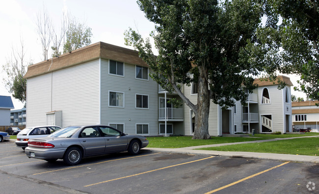 Building Photo - Parkview Village Apartments