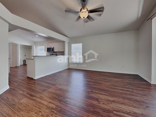 Building Photo - 30734 Midtown Ct