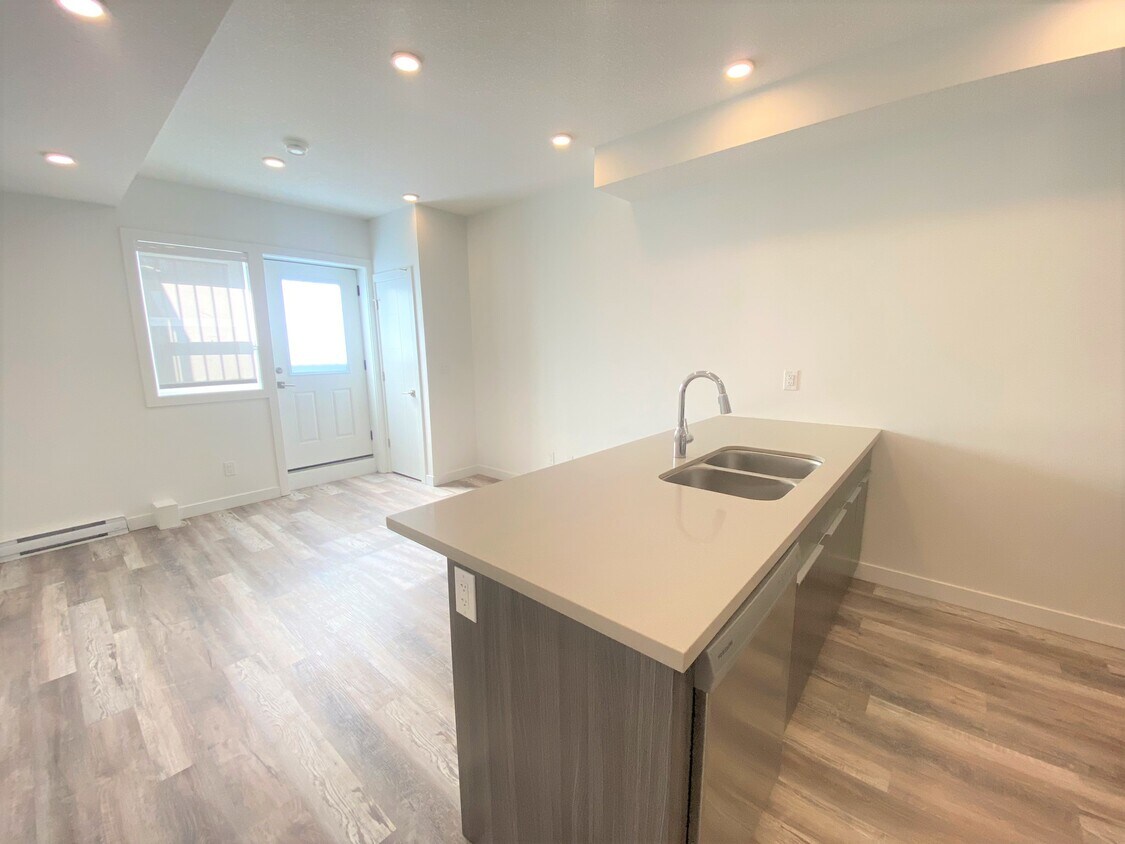 Photo principale - 9902 150 St NW