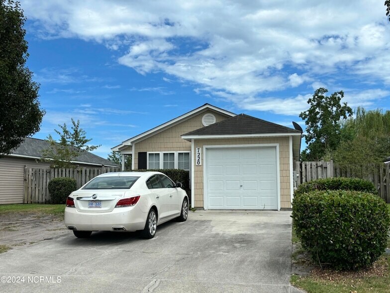 Foto del edificio - 7220 Haskell Ct
