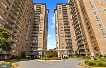 Building Photo - 1836 Metzerott Rd