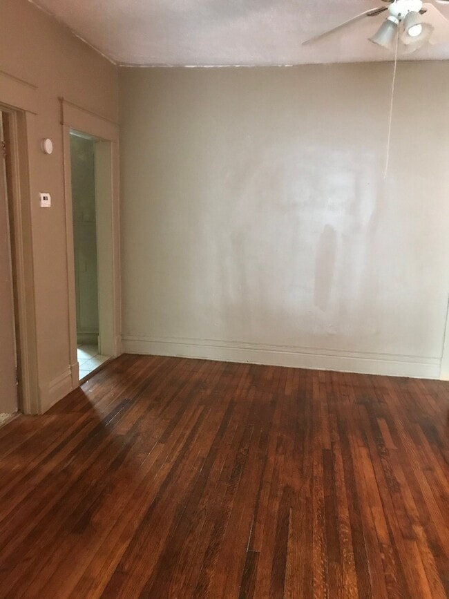 Building Photo - 3604 E 58th St