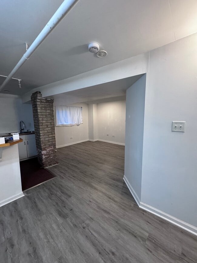 Building Photo - 2346 S Marshall Blvd