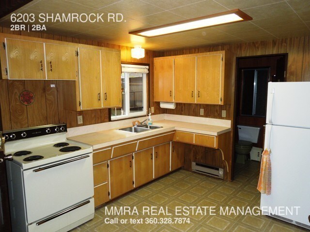 Foto del edificio - Great 2+ Bedroom Cabin on 1/3 Acre!