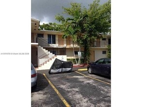Building Photo - 13990 NE 20th Ct
