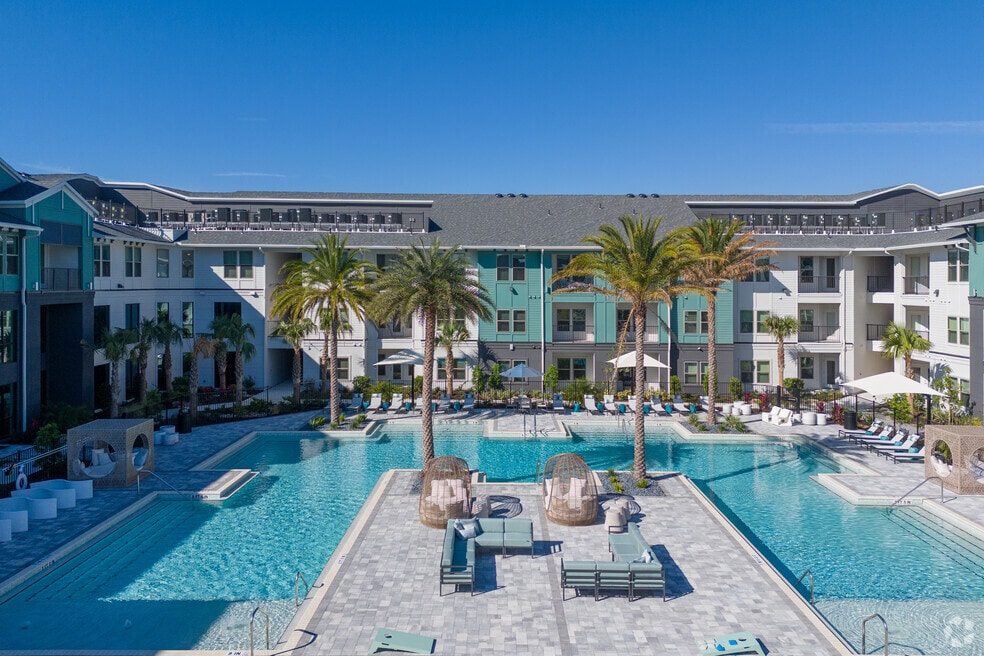 Apartments for Rent with a Swimming Pool Near Spanish Point ... - Luxury Pool Table Rentals In Jacksonville