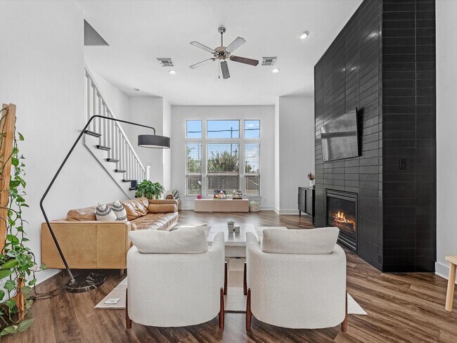 Foto del edificio - 3421 Gillespie St