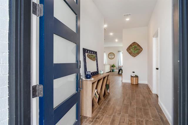 Building Photo - 7025 Talon Dr
