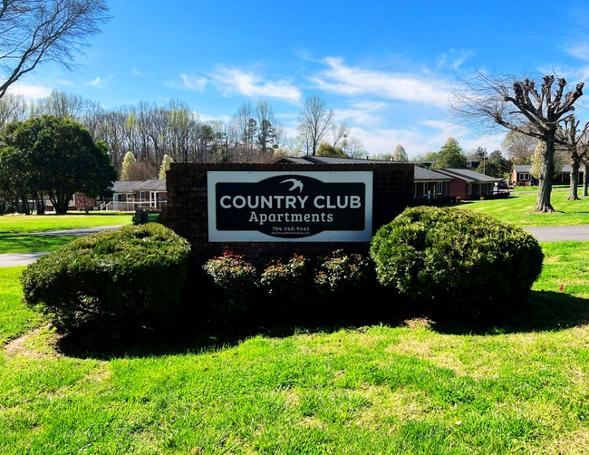 Interior Photo - Country Club Apartments