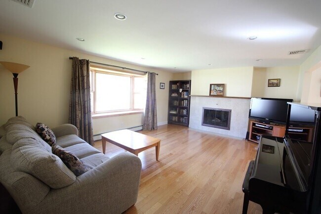Foto del edificio - 17 Beechwood Ave