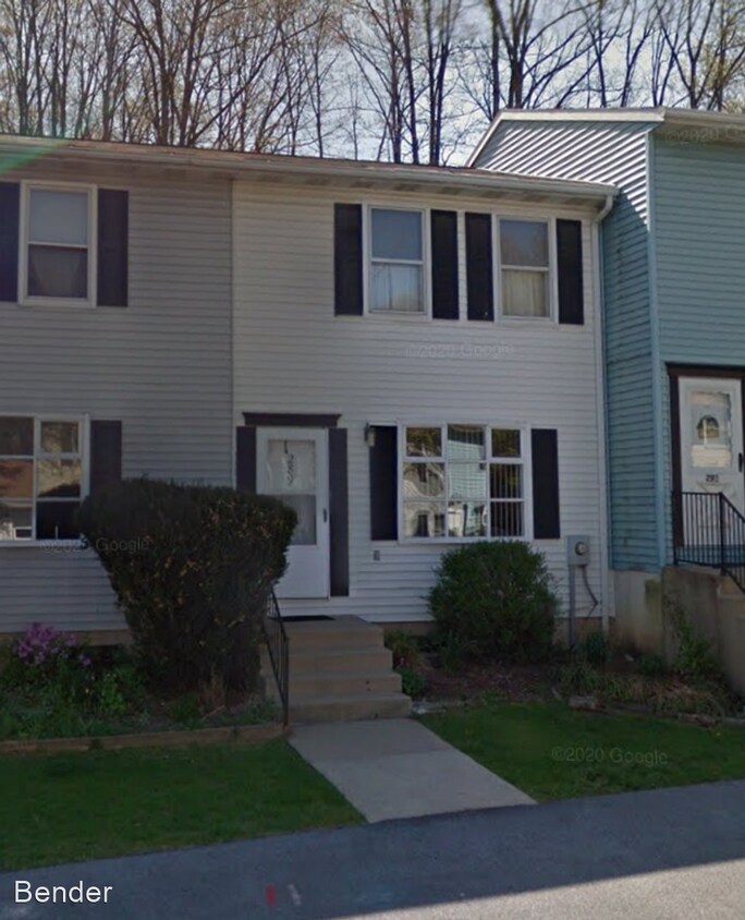 Primary Photo - 2 br, 1.5 bath House - 289 Oakwood Avenue