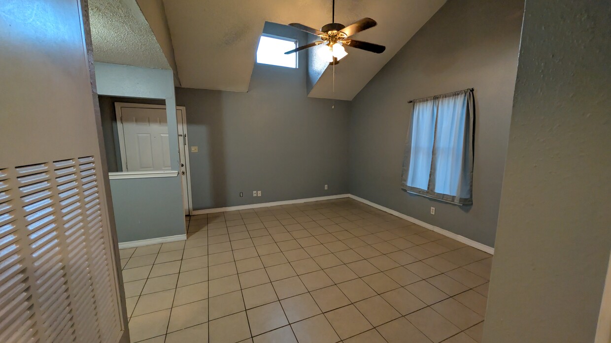 Foto principal - 4841 Zenith St