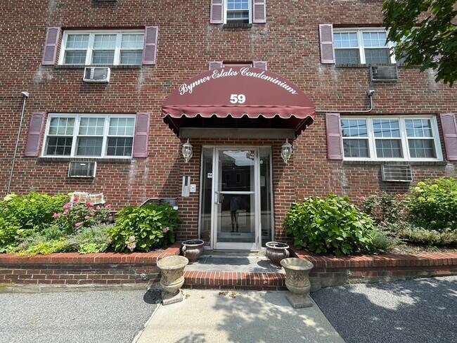 Building Photo - 59 Bynner St