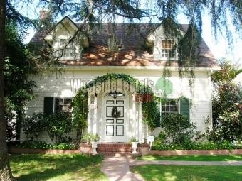 Primary Photo - 331 W Roses Rd