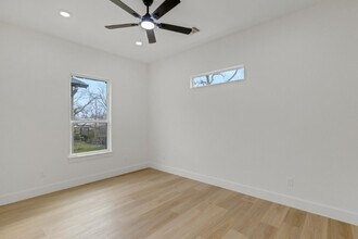 Building Photo - 7956 Bonaire St
