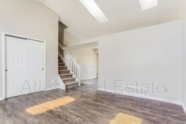 Building Photo - 8557 Apache Plume Dr