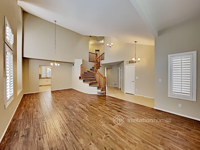 Foto del edificio - 2016 Canyon Breeze Dr