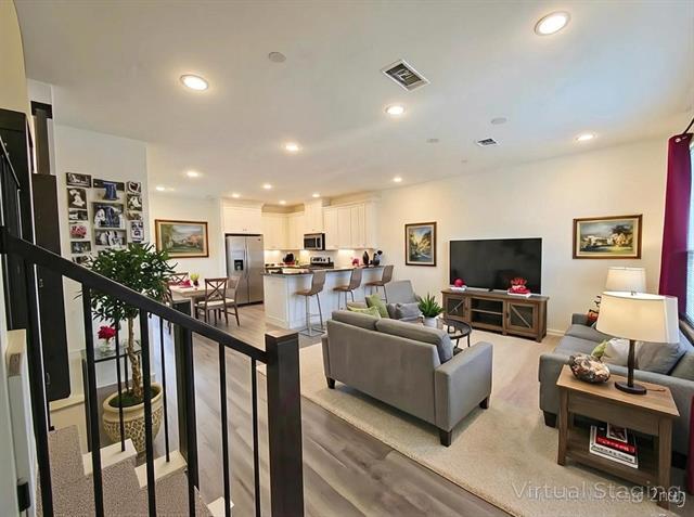 Building Photo - 424 4th St