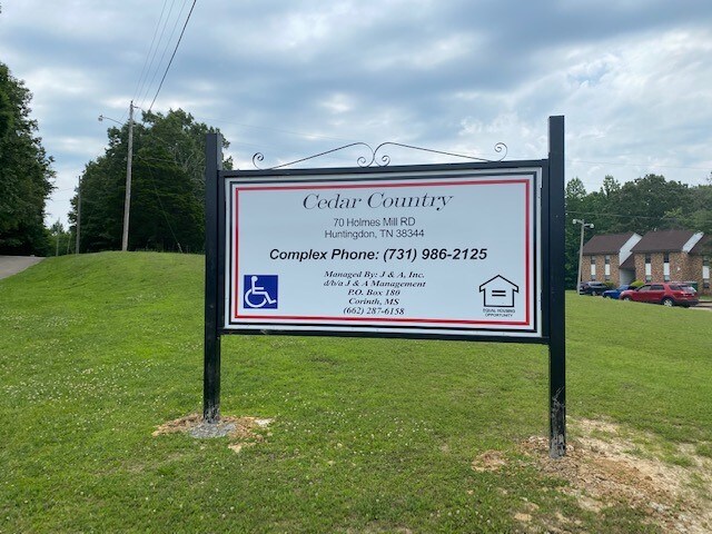 Foto principal - 70 Holmes Mill Rd