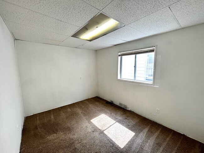 Building Photo - 2234 EVALINE