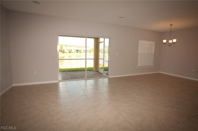 Foto del edificio - 3883 Tilbor Circle