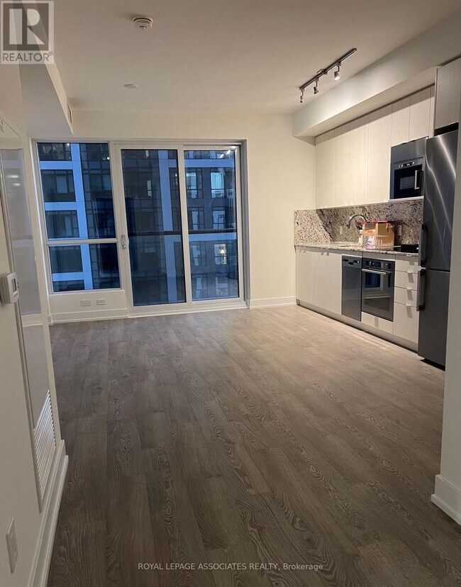 Building Photo - 5 Mabelle Ave