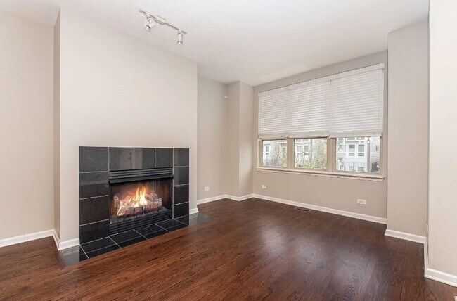 Foto del edificio - 2529 W Grenshaw St