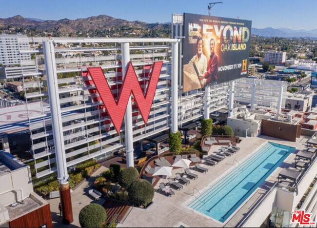 Foto del edificio - 6250 Hollywood Blvd