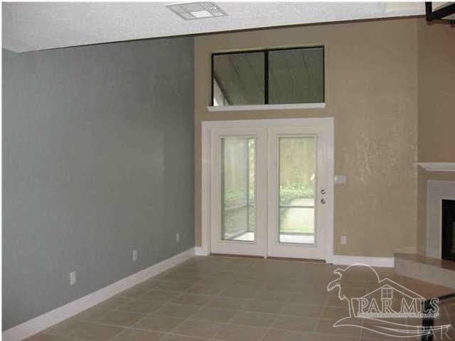 Foto del edificio - 931 Brookside Pl