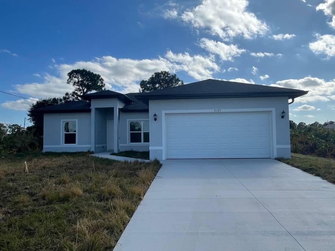 Brand-New 4BR/2BA Luxury Home with 2-Car Garage – Desirable 33971 Location - Brand-New 4BR/2BA Luxury Home with 2-Car Garage – Desirable 33971 Location