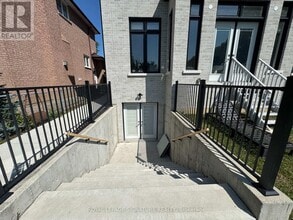 Building Photo - 11 Norcross Rd