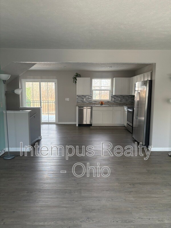 Foto del edificio - 784 Pine Spring Dr