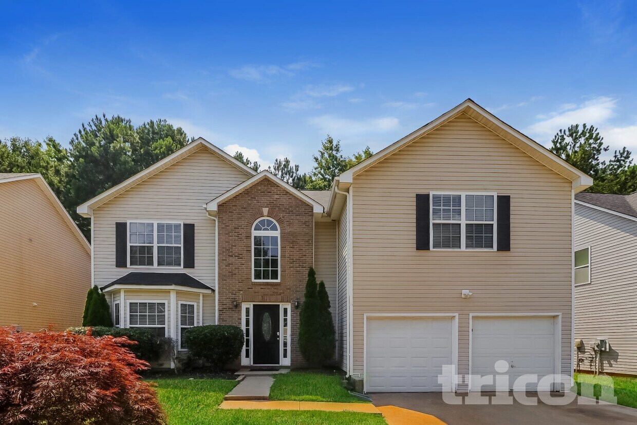 Foto principal - 2023 Reflective Waters Rd