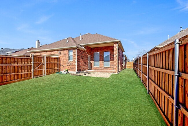 Foto del edificio - Heritage Lakes Gated Golf Course Community
