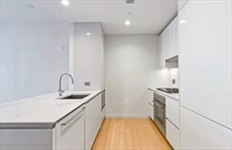 Foto del edificio - 135 Seaport Blvd