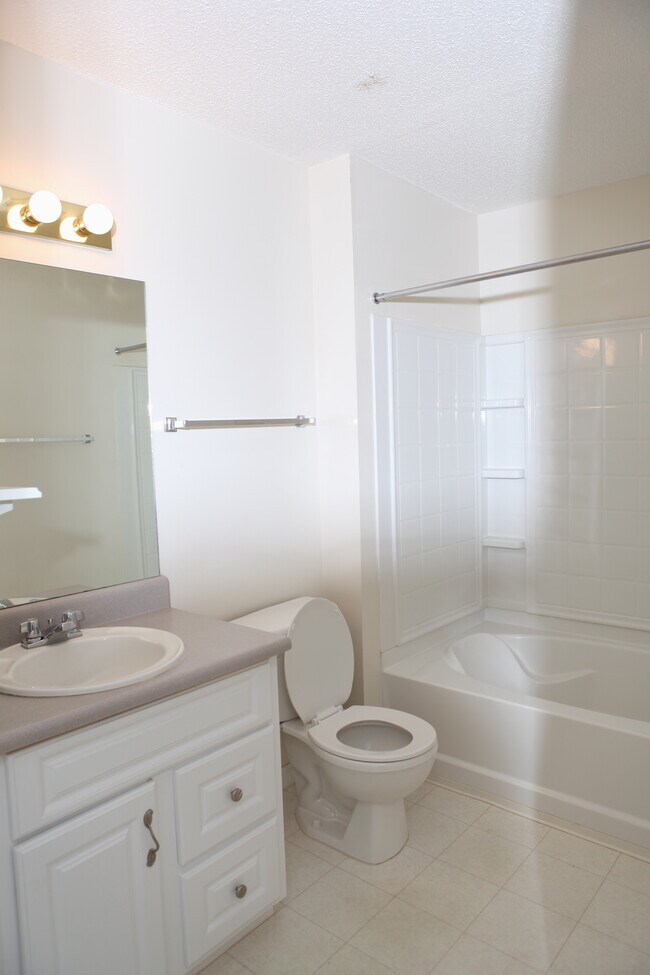 Foto del edificio - 4304 Walden Park Dr