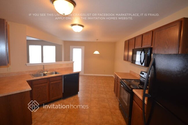 Foto del edificio - 256 Morning Dew Dr