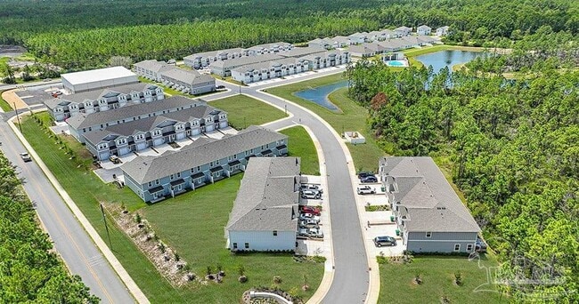 Building Photo - 3 Egret Ave