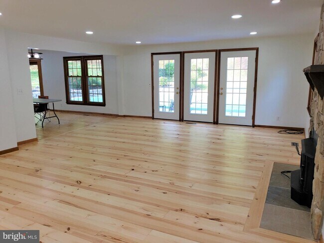 Foto del edificio - 70 Elk Run Estates Dr