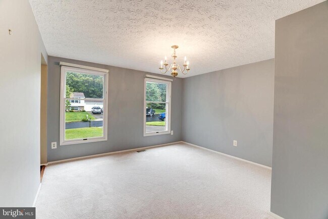 Building Photo - 109 Silverleaf Ct